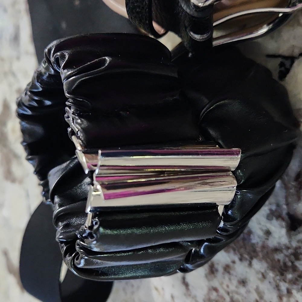 Assorted belts - Picture 5 of 5